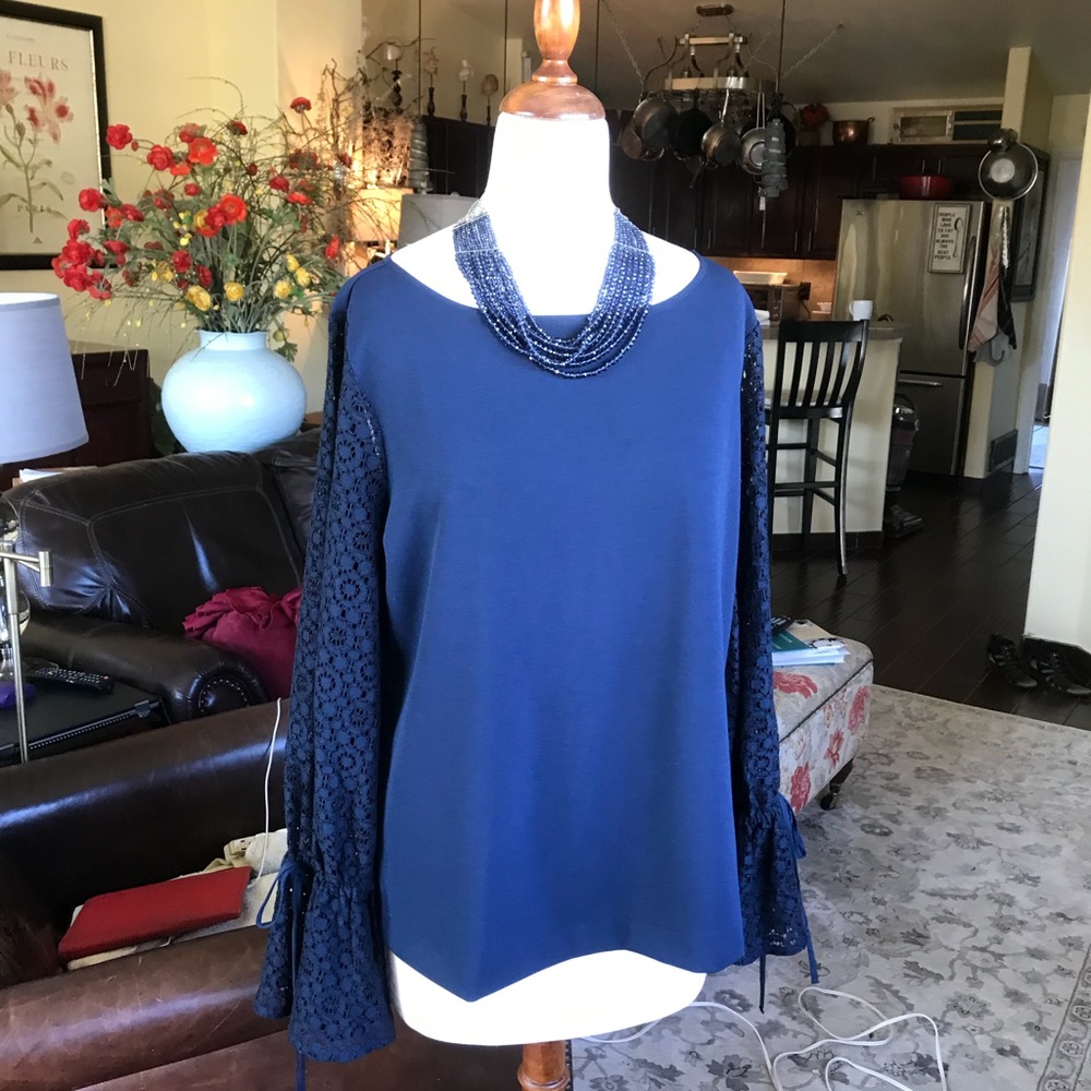 Sz L Banana Republic Navy Blue Blouse